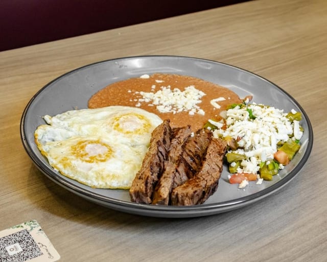 Huevos al Gusto Plate.